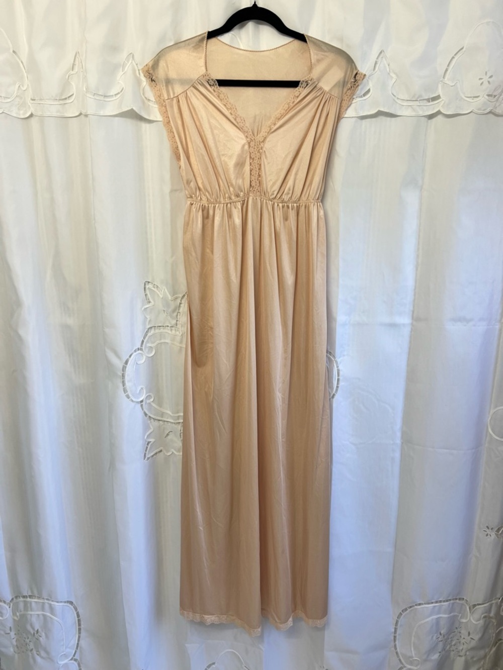 Vintage USA Made Peach Nylon Tricot Lace Maxi Nightgown Empire Waist Medium
